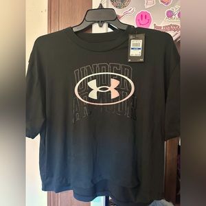 Women’s Under Armour top size XL Loose Live Novelty SS NWT